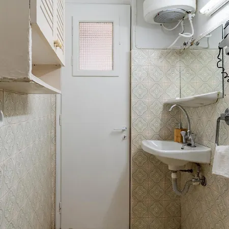 Marianthi-kaizer Bridge * Achílleion